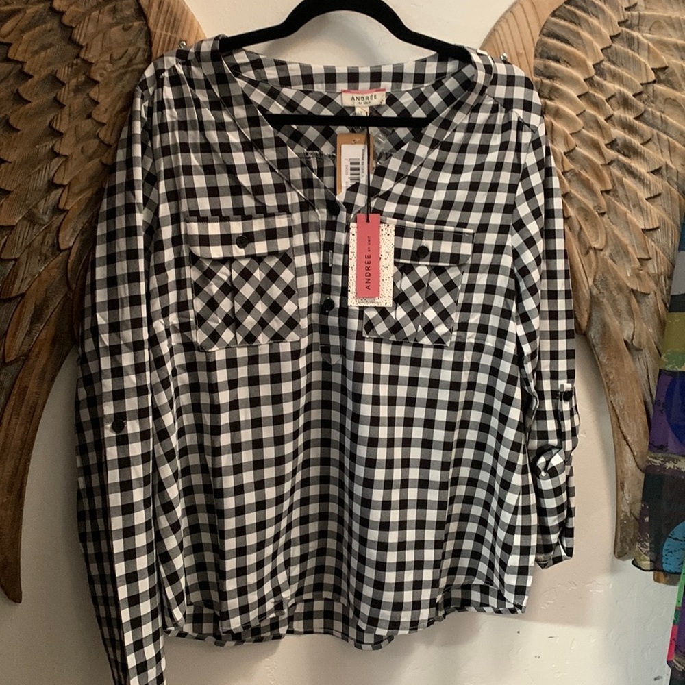 NWT andree by unit black and White